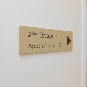 -enseigne-signaletique-signaletique-interieure-plaque-laquee