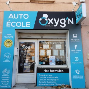 enseigne-et-habillage-porte-auto-ecole.jpg