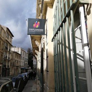 enseignedrapeau-enseigne-signaletique-avignon-signarama-signaramaavignon-avignonpublicite.jpg